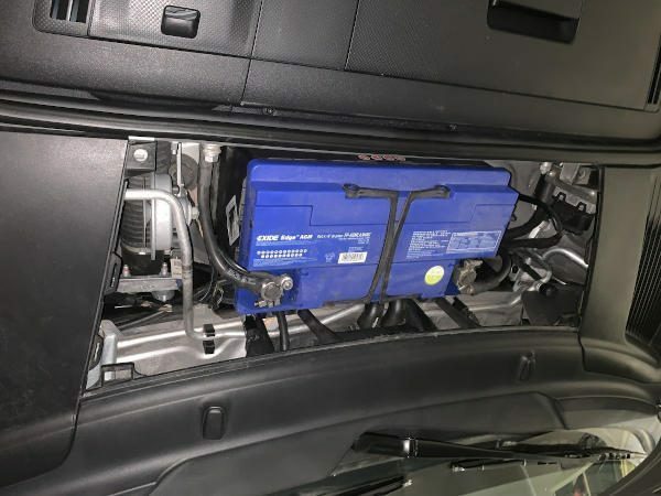 Example of an 7+ year Old Excide Edge AGM 94RC Battery in a 987.2 Boxster